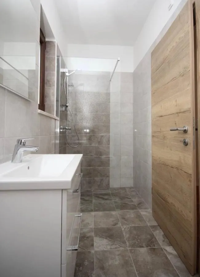Villa Seaside Linardici 0*,